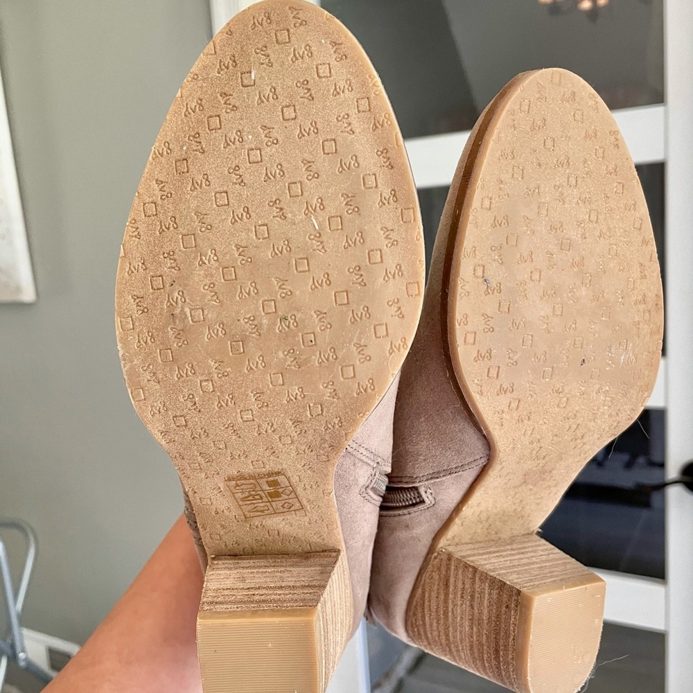 Stitch Fix DV8 Junie Woven Trim Taupe Booties - Picture 3 of 4
